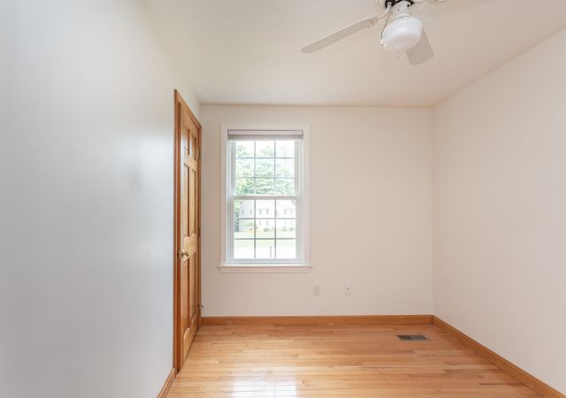 27 Gretchen Way, Raynham, MA 02767