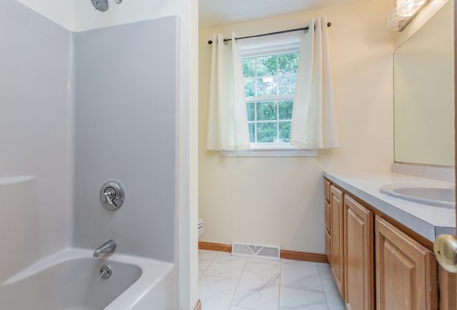 27 Gretchen Way, Raynham, MA 02767