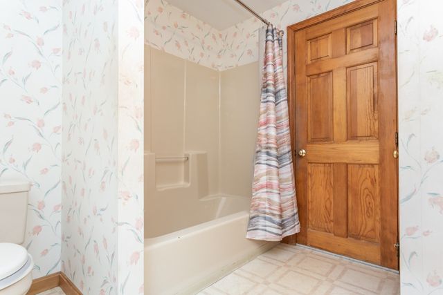 27 Gretchen Way, Raynham, MA 02767