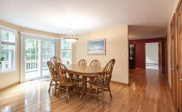 27 Gretchen Way, Raynham, MA 02767