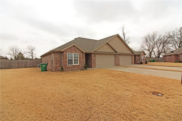 243 Sage Street, Centerton, AR 72719