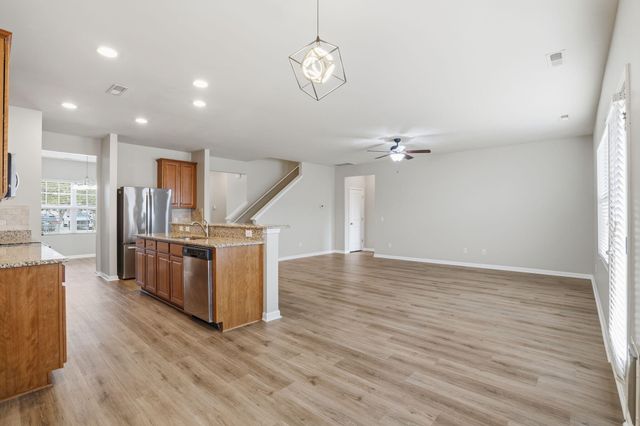 105 Beacon Falls Court, Summerville, SC 29486