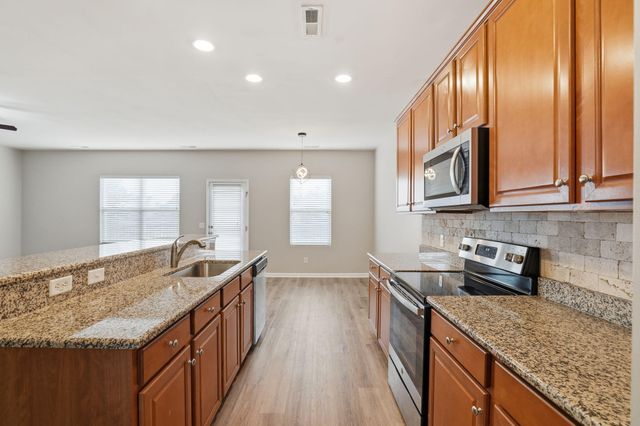 105 Beacon Falls Court, Summerville, SC 29486