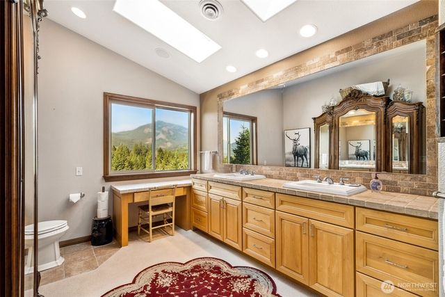 132 Hellem Drive, Packwood, WA 98361