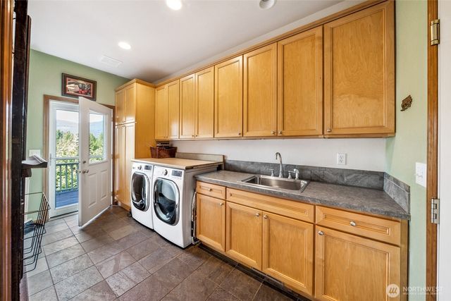 132 Hellem Drive, Packwood, WA 98361