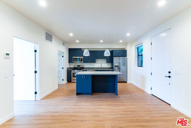 747 Lillian Way 3, Los Angeles, CA 90038