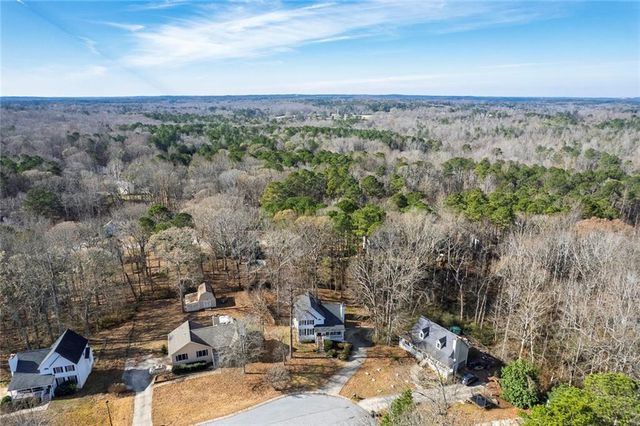 8 Bethnal Way, Douglasville, GA 30134