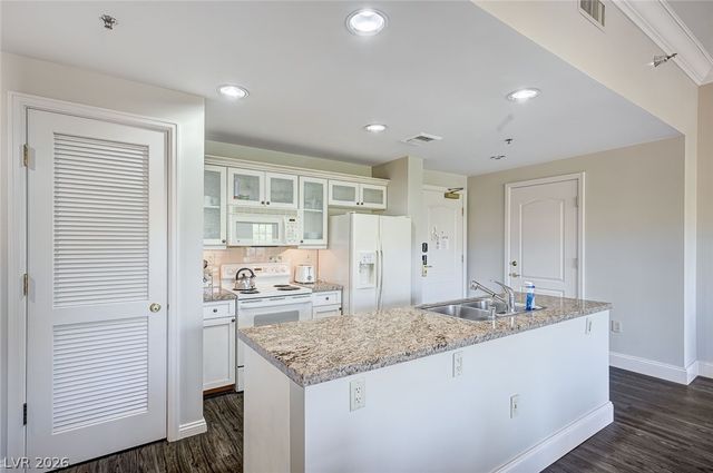 30 Strada Di Villaggio 248, Henderson, NV 89011