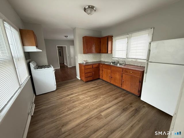 118 Cherry Ann Street, New Haven, CT 06514