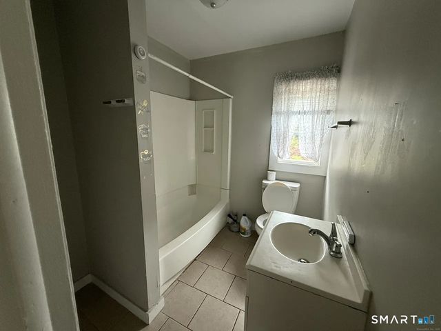 118 Cherry Ann Street, New Haven, CT 06514