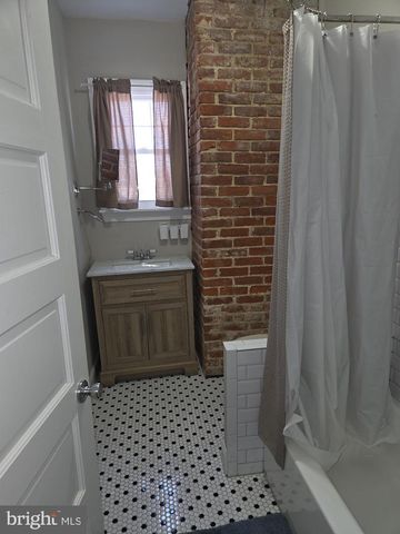 108 W. GILLAM, Langhorne, PA 19047