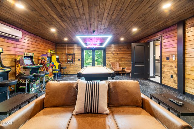 4108 Fox Hunters Lane, Sevierville, TN 37876