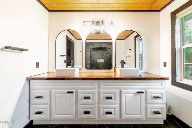 4108 Fox Hunters Lane, Sevierville, TN 37876