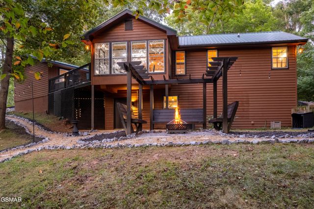 4108 Fox Hunters Lane, Sevierville, TN 37876