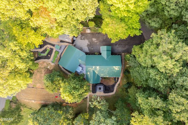 4108 Fox Hunters Lane, Sevierville, TN 37876