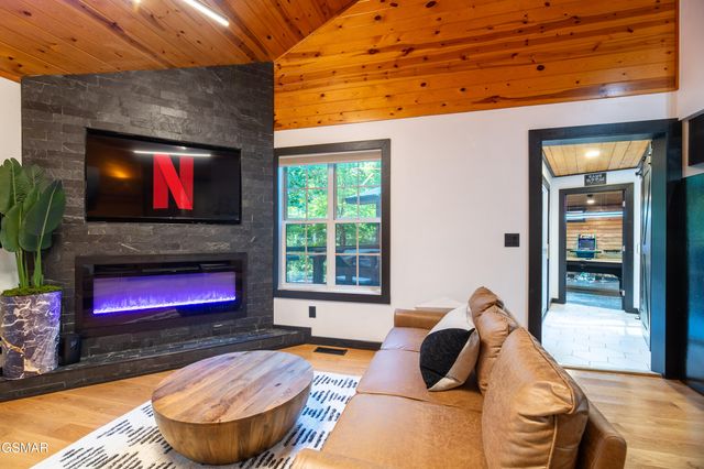 4108 Fox Hunters Lane, Sevierville, TN 37876