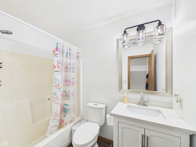 6505 Hazelhatch Drive, Indianapolis, IN 46268