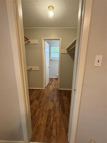 317 W 35th ST B, Austin, TX 78705