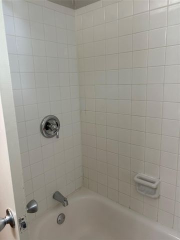 317 W 35th ST B, Austin, TX 78705