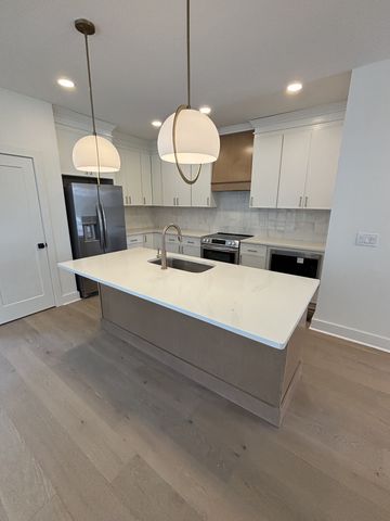 4A Belle Forrest Ave A, Nashville, TN 37206