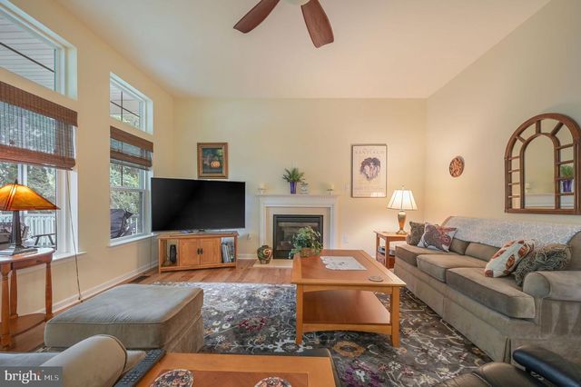 112 POND DR, Milton, DE 19968