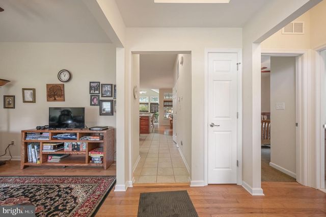112 POND DR, Milton, DE 19968