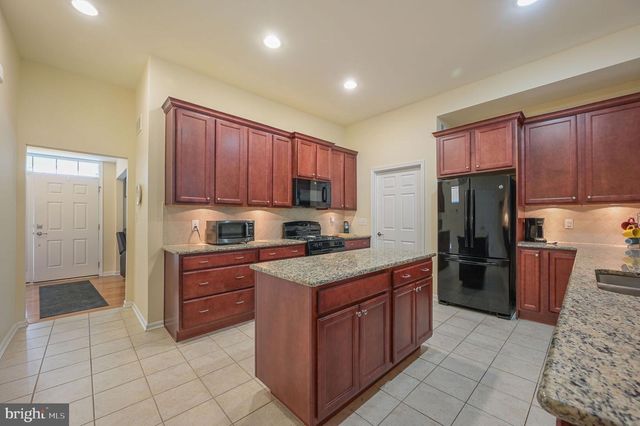 112 POND DR, Milton, DE 19968