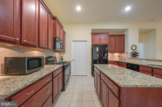 112 POND DR, Milton, DE 19968