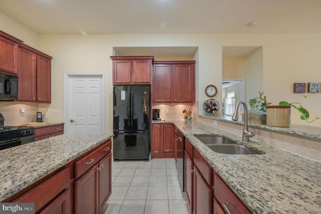 112 POND DR, Milton, DE 19968