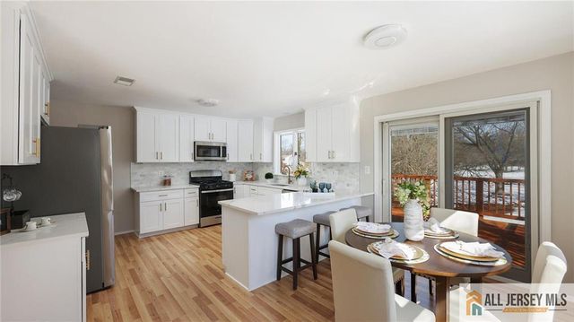 9 Nye Court, Piscataway, NJ 08854