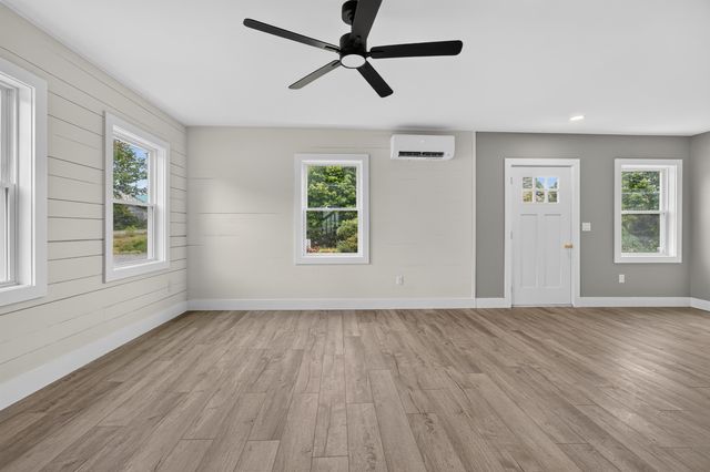 7 Depot Road, East Kingston, NH 03287
