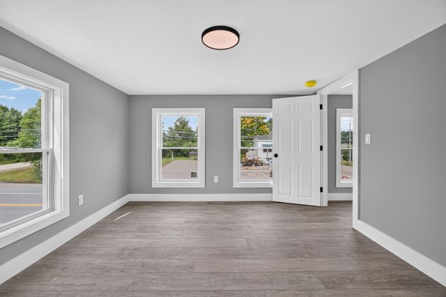 7 Depot Road, East Kingston, NH 03287