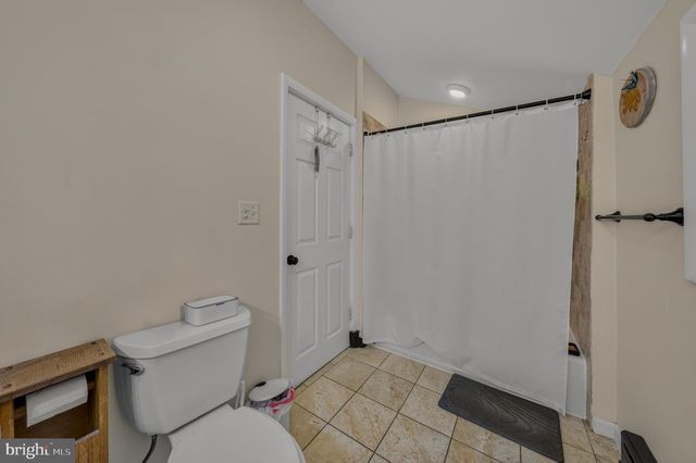5124 3RD ST, Whitehall, PA 18052
