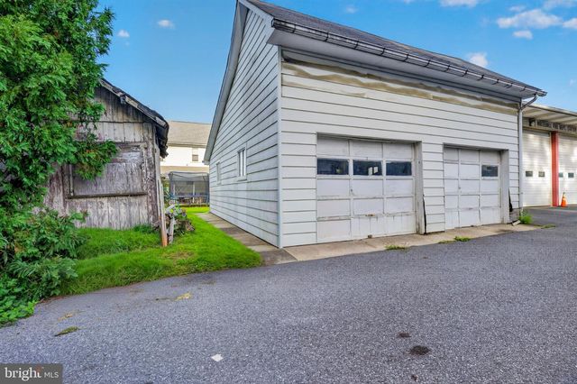 5124 3RD ST, Whitehall, PA 18052
