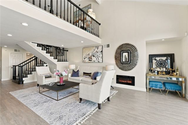 25901 Prairestone Drive, Laguna Hills, CA 92653