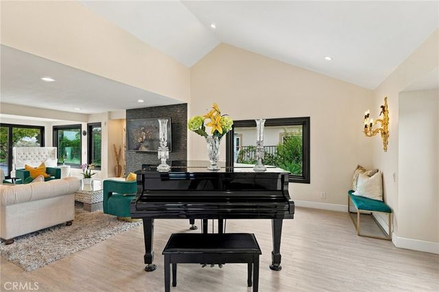 25901 Prairestone Drive, Laguna Hills, CA 92653