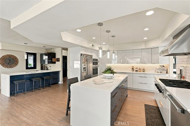 25901 Prairestone Drive, Laguna Hills, CA 92653