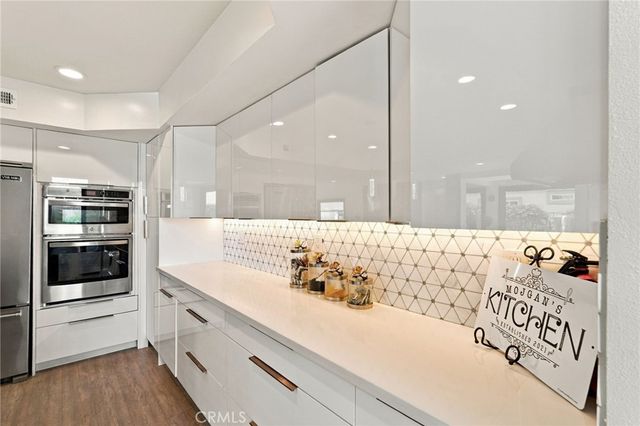 25901 Prairestone Drive, Laguna Hills, CA 92653