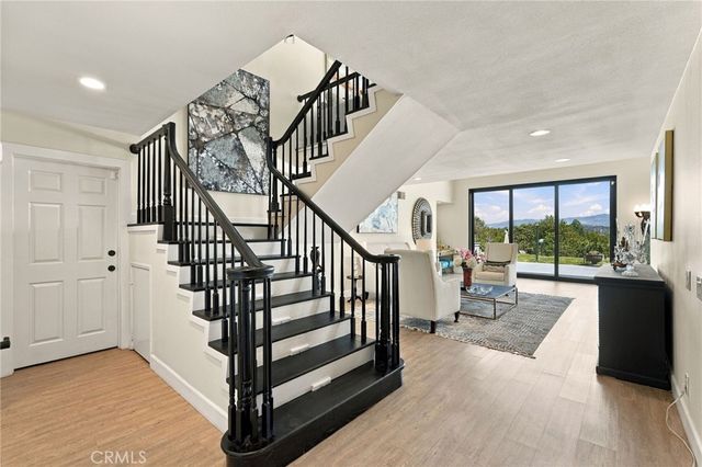 25901 Prairestone Drive, Laguna Hills, CA 92653