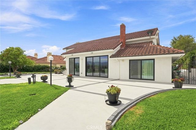 25901 Prairestone Drive, Laguna Hills, CA 92653