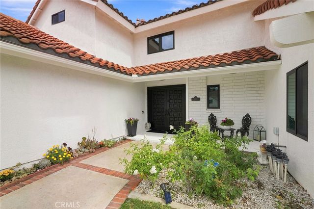 25901 Prairestone Drive, Laguna Hills, CA 92653