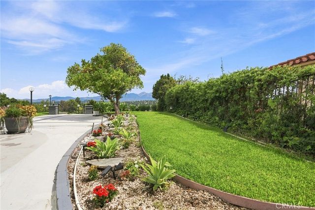 25901 Prairestone Drive, Laguna Hills, CA 92653
