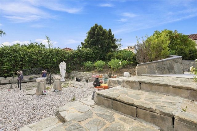 25901 Prairestone Drive, Laguna Hills, CA 92653