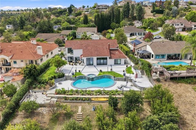 25901 Prairestone Drive, Laguna Hills, CA 92653