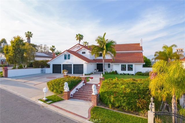 25901 Prairestone Drive, Laguna Hills, CA 92653