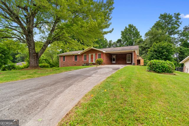 54 Ridgewood Drive, Cleveland, GA 30528