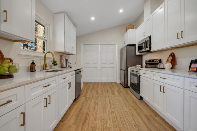 2612 BRENTSHIRE Drive, Tallahassee, FL 32303