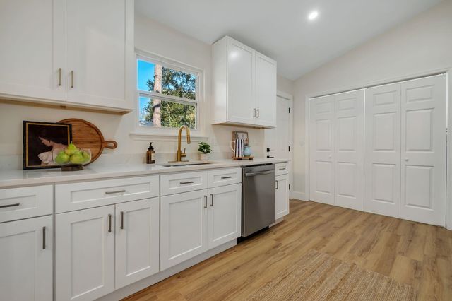 2612 BRENTSHIRE Drive, Tallahassee, FL 32303