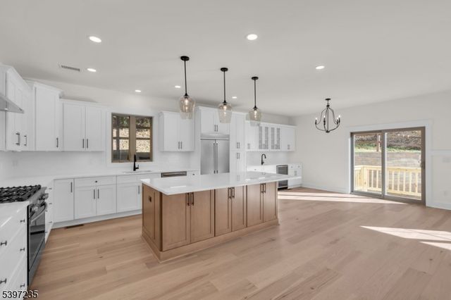 8 Church Street, Stockton Boro, NJ 08559