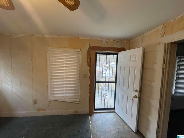 100 PINE STREET, Bessemer, AL 35022